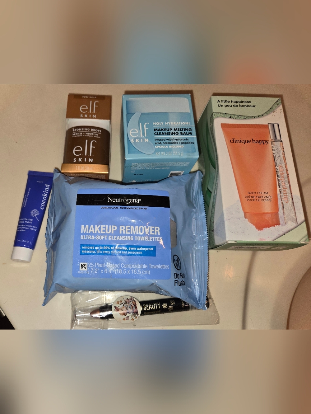 Beauty Bag Neutrogena, Clinique Happy, e.l.f., Cocokind, Eyeshadow Pencil 6 Pc